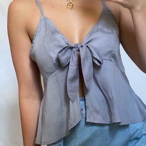 Kendall & Kylie tie front top 🦋